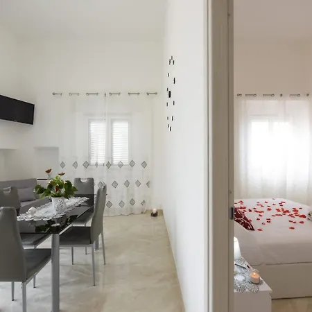 Bed & Breakfast Fa Beb Montalbano (Apulia)